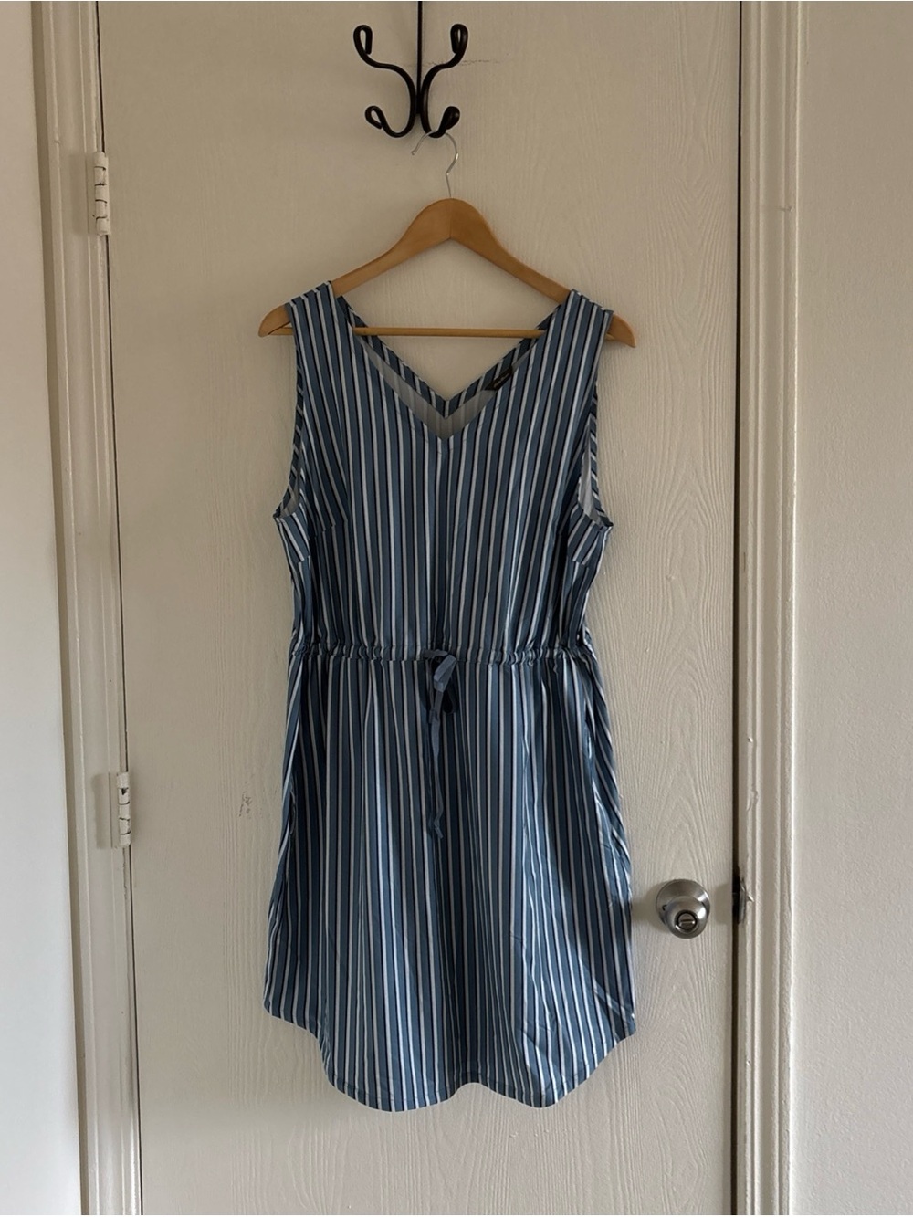 NWOT Eddie Bauer Blue Striped Sleeveless Dress Size L w/ Pockets